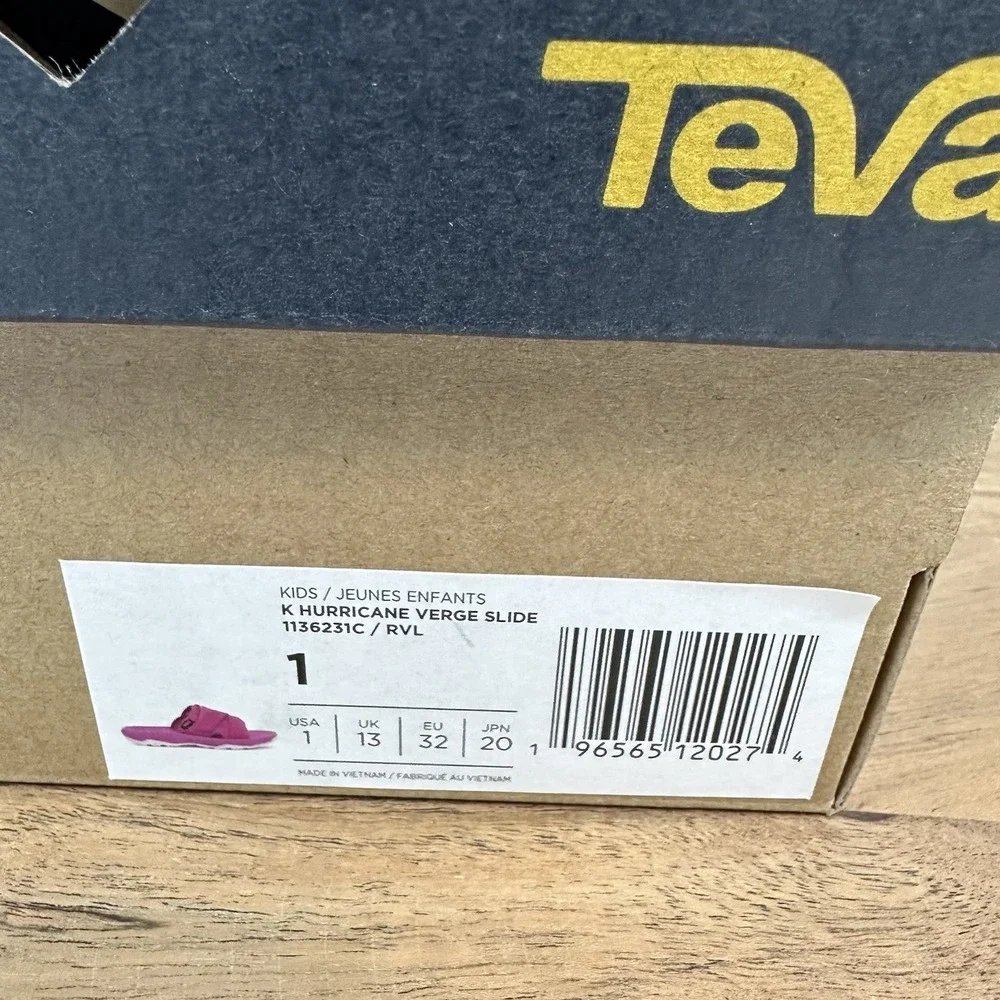 Teva size 1y